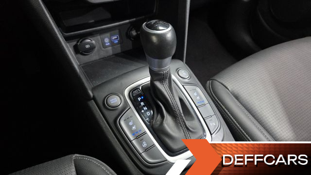 Hyundai KONA 1.6 Turbo 4WD Modern pop купить на сайте DeffCars