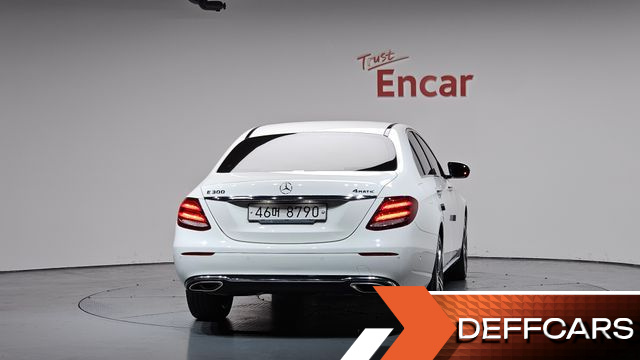 Mercedes E-CLASS E300 4MATIC Avnatgarde купить на сайте DeffCars