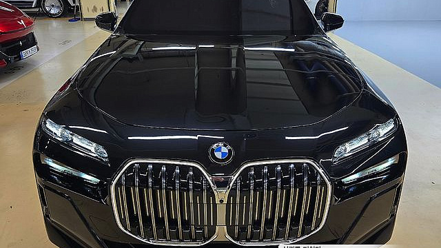 BMW 7-SERIES 740i xDrive M Sport Limited купить на сайте DeffCars