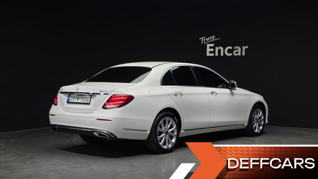 Mercedes E-CLASS E300 4MATIC Exclusive купить на сайте DeffCars