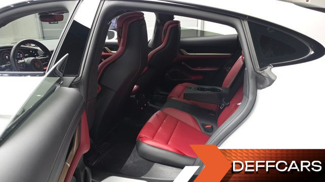 Porsche TAYCAN 4S купить на сайте DeffCars