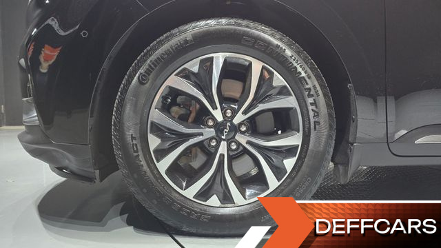 Kia CARNIVAL Gasoline 11-Seater Signature купить на сайте DeffCars