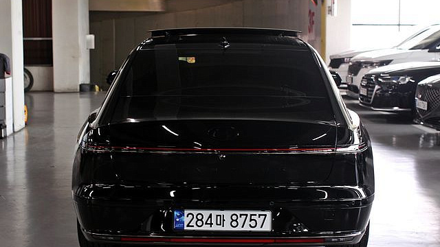 Hyundai GRANDEUR 2,5 Gasoline 2WD Calligraphy купить на сайте DeffCars
