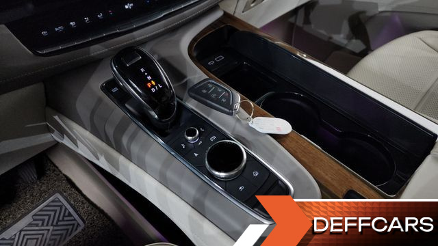 Cadillac ESCALADE 6.2 Sports Platinum купить на сайте DeffCars