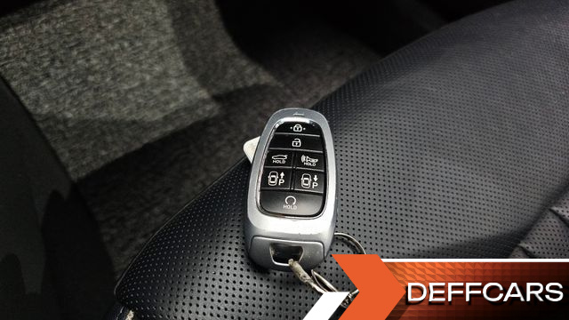 Hyundai SONATA Inspiration купить на сайте DeffCars