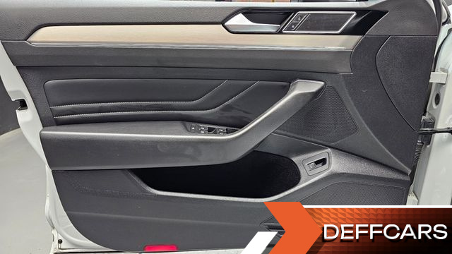 Volkswagen PASSAT 2.0 TDI Premium купить на сайте DeffCars