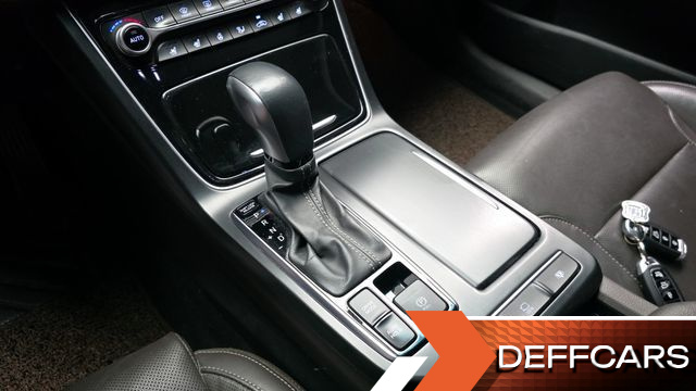 Hyundai GRANDEUR 3.0 LPi Modern (Rental Car) купить на сайте DeffCars