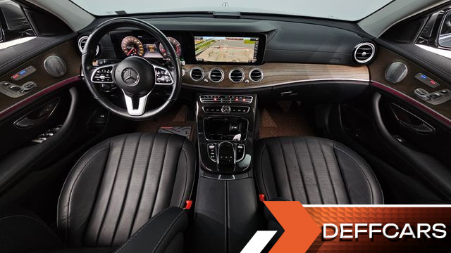 Mercedes E-CLASS E300 Exclusive купить на сайте DeffCars