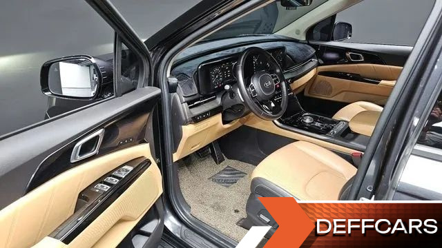 Kia CARNIVAL 9-Seater Signature купить на сайте DeffCars