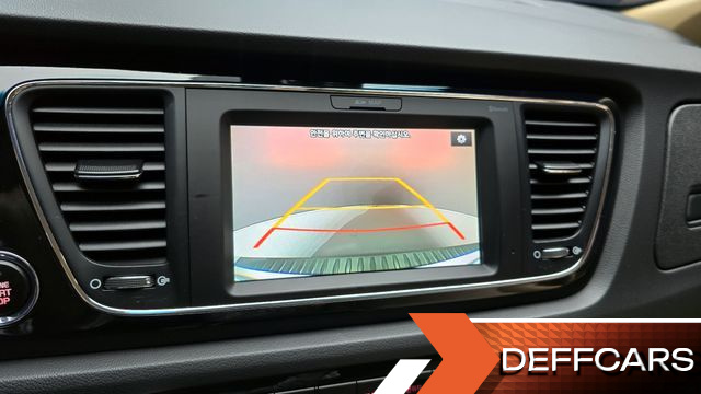 Kia CARNIVAL 9-seater Prestige купить на сайте DeffCars
