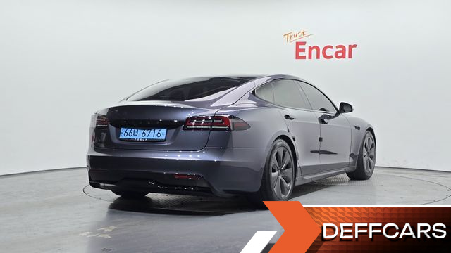 Tesla MODEL S AWD купить на сайте DeffCars