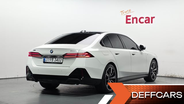 BMW 5-SERIES 530i xDrive M Sport купить на сайте DeffCars