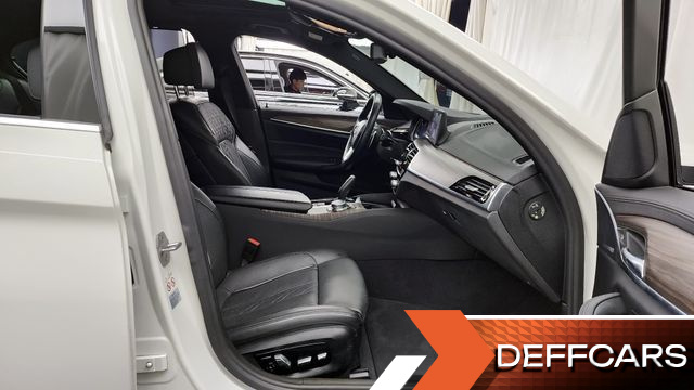 BMW 5-SERIES 530i M Sport Package Plus купить на сайте DeffCars