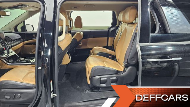 Kia CARNIVAL 7-Seater Noblesse купить на сайте DeffCars