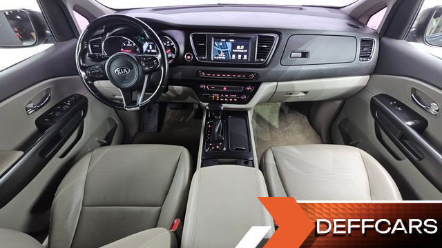 Kia CARNIVAL 11-seater Luxury купить на сайте DeffCars