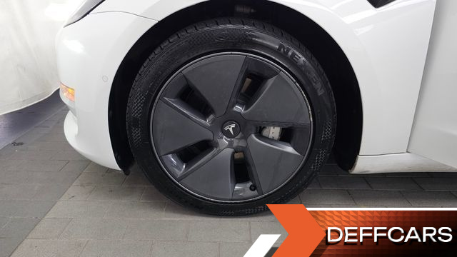 Tesla MODEL 3 Long Range AWD купить на сайте DeffCars