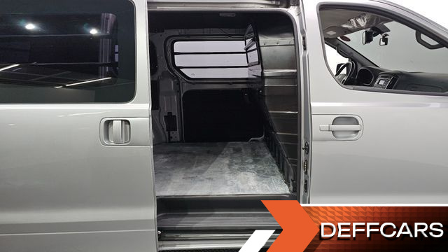 Hyundai STAREX Van 3-Seater Smart купить на сайте DeffCars