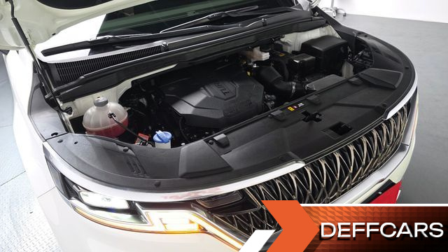 Kia CARNIVAL 7-Seater Noblesse купить на сайте DeffCars