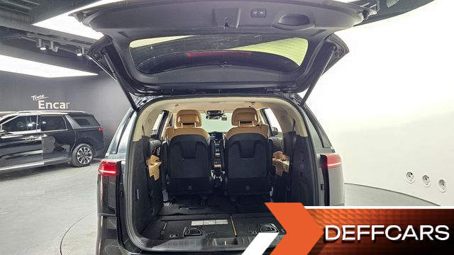 Kia CARNIVAL 7-Seater Noblesse купить на сайте DeffCars
