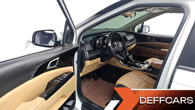 Kia CARNIVAL 9-Seater Prestige купить на сайте DeffCars