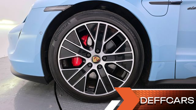 Porsche TAYCAN 4S купить на сайте DeffCars