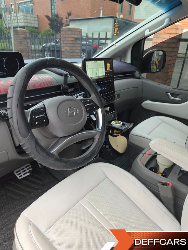 Hyundai STARIA Lounge 9-Seater Limousine купить на сайте DeffCars