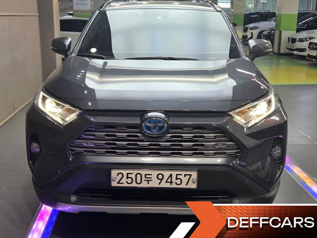 Toyota RAV4 2.5 4WD Hybrid купить на сайте DeffCars