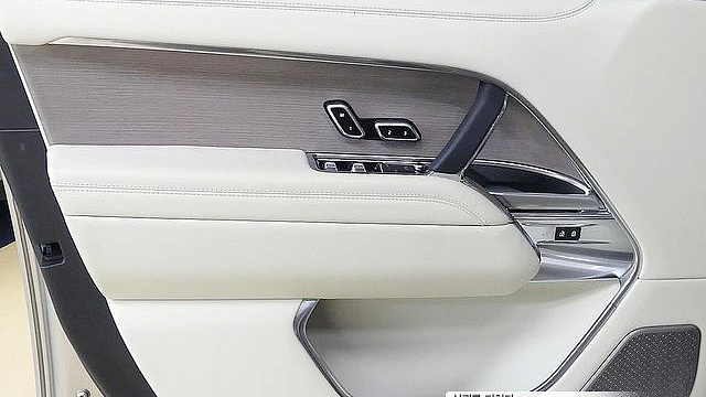 Land Rover RANGE ROVER P530 Autobiography Long Wheel Base купить на сайте DeffCars