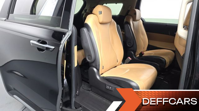 Kia CARNIVAL 9-Seater Signature купить на сайте DeffCars