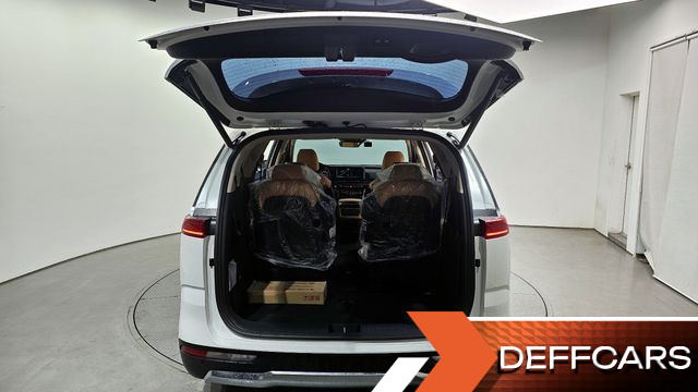 Kia CARNIVAL 9-Seater Noblesse купить на сайте DeffCars