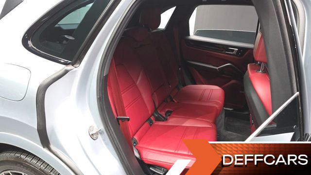 Porsche CAYENNE 3.0 E-Hybrid купить на сайте DeffCars