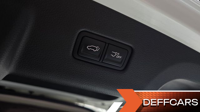Kia CARNIVAL 9-Seater Noblesse купить на сайте DeffCars