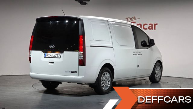 Hyundai STARIA Cargo 3-Seater Modern купить на сайте DeffCars