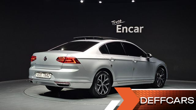 Volkswagen PASSAT 2.0 TDI Premium купить на сайте DeffCars