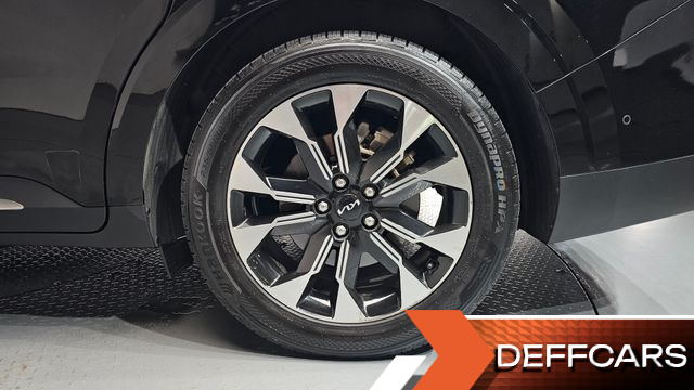 Kia CARNIVAL Gasoline 9-Seater Signature купить на сайте DeffCars