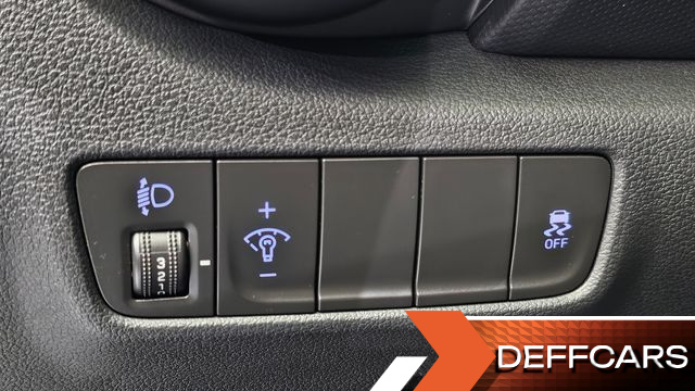 Hyundai KONA Gasoline 2.0 2WD Smart купить на сайте DeffCars