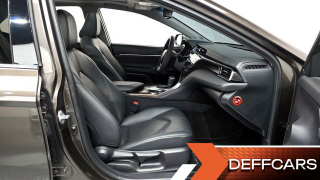 Toyota CAMRY 2.5 купить на сайте DeffCars