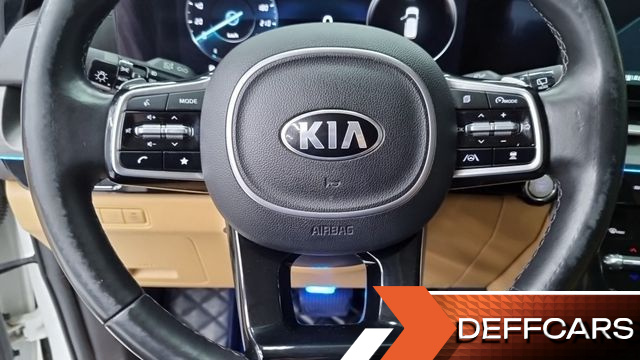 Kia CARNIVAL 9-Seater Noblesse купить на сайте DeffCars
