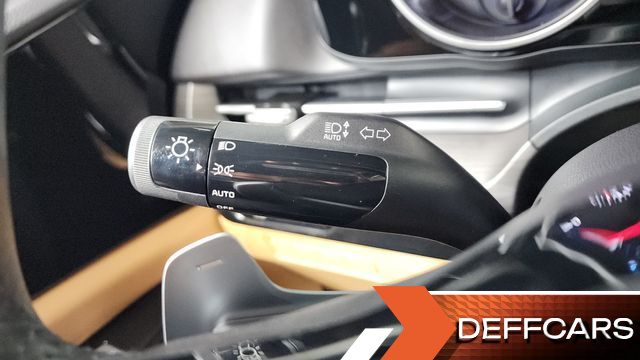 Kia CARNIVAL 9-Seater Noblesse купить на сайте DeffCars
