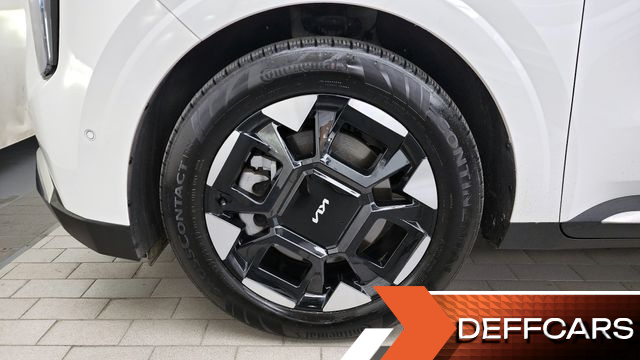 Kia CARNIVAL 9-Seater Signature купить на сайте DeffCars