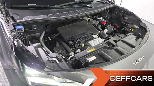 Peugeot 5008 1.2 Pure Tech Allure купить на сайте DeffCars