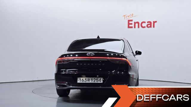 Hyundai GRANDEUR 2.5 Premium Choice купить на сайте DeffCars