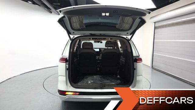 Kia CARNIVAL Gasoline 7-Seater Hi-Limousine Signature купить на сайте DeffCars