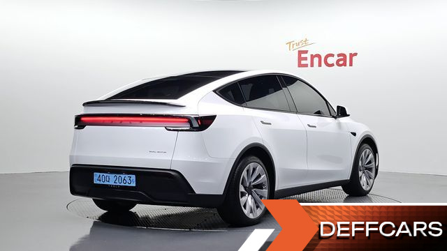 Tesla MODEL Y Long Range AWD купить на сайте DeffCars