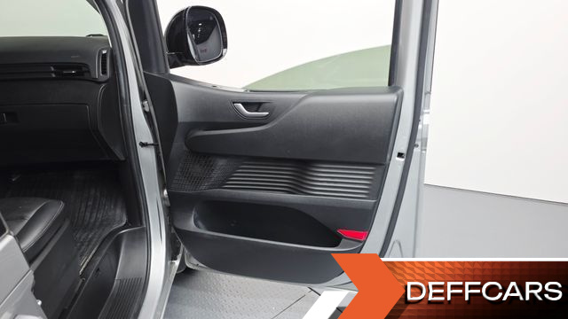 Hyundai STARIA 4WD Tourer 9-Seater Modern купить на сайте DeffCars