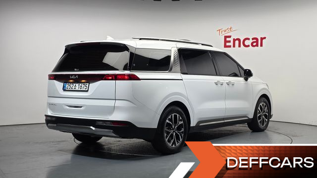 Kia CARNIVAL 9-Seater Noblesse купить на сайте DeffCars