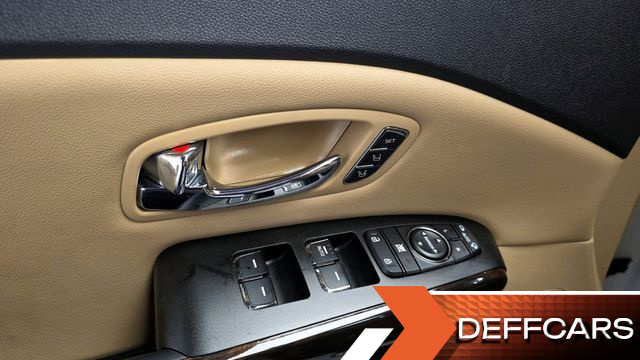 Kia CARNIVAL 9-Seater Noblesse Special купить на сайте DeffCars