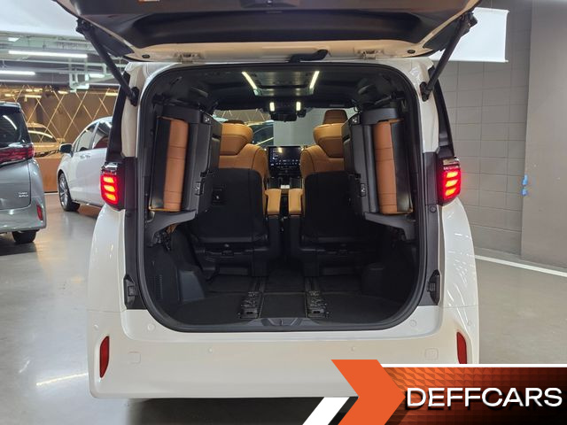 Toyota ALPHARD 2.5 HEV Executive AWD купить на сайте DeffCars