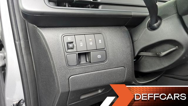 Hyundai STARIA Cargo 5-Seater Modern купить на сайте DeffCars