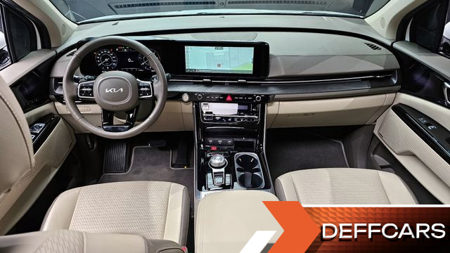 Kia CARNIVAL 9-Seater Signature купить на сайте DeffCars